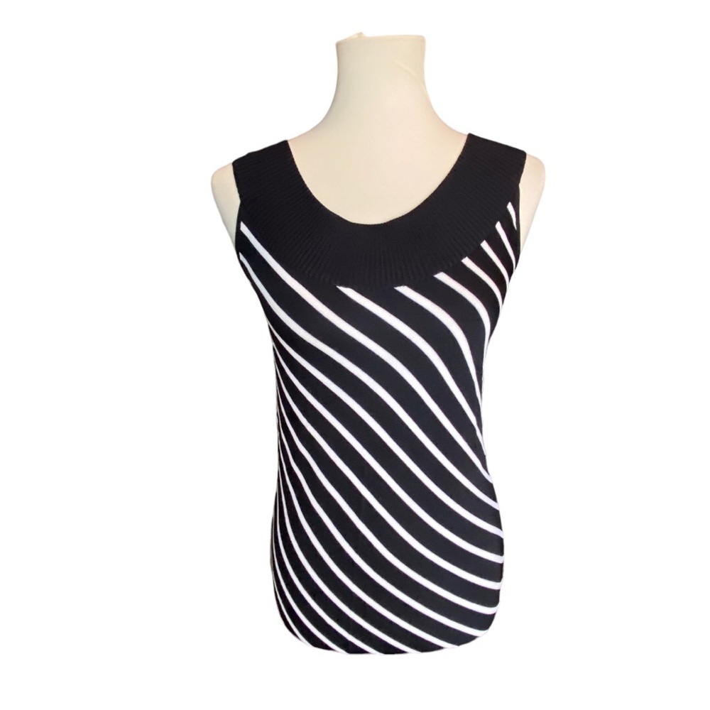 Dana Buchman Black & White Horizontal Blouse